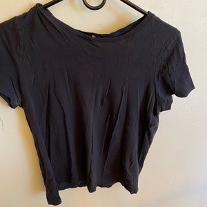 Basic navy blue tee